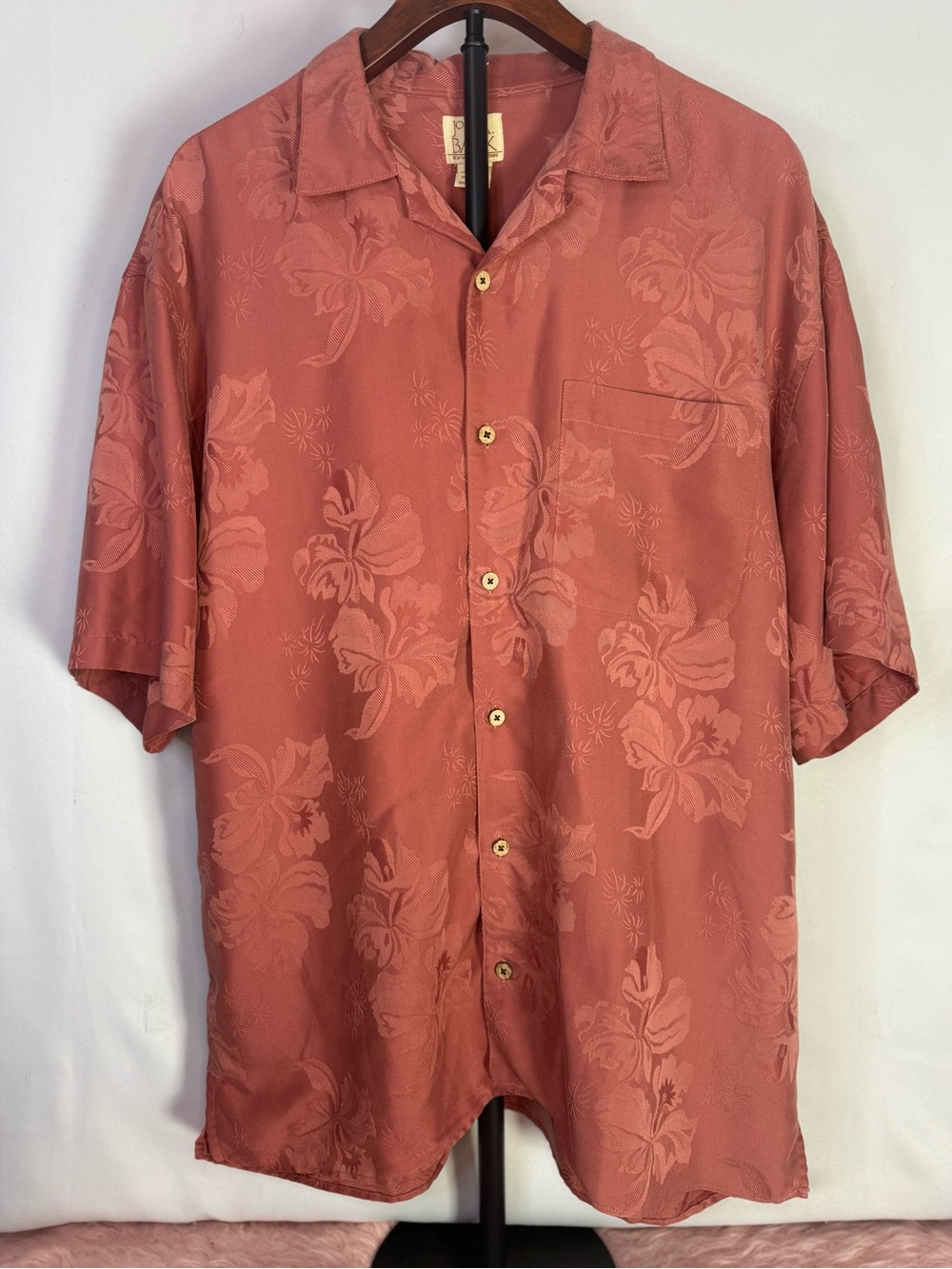 Jos A Bank - Men’s Hawaiian Short Sleeve Salmon Button Up - Size XL